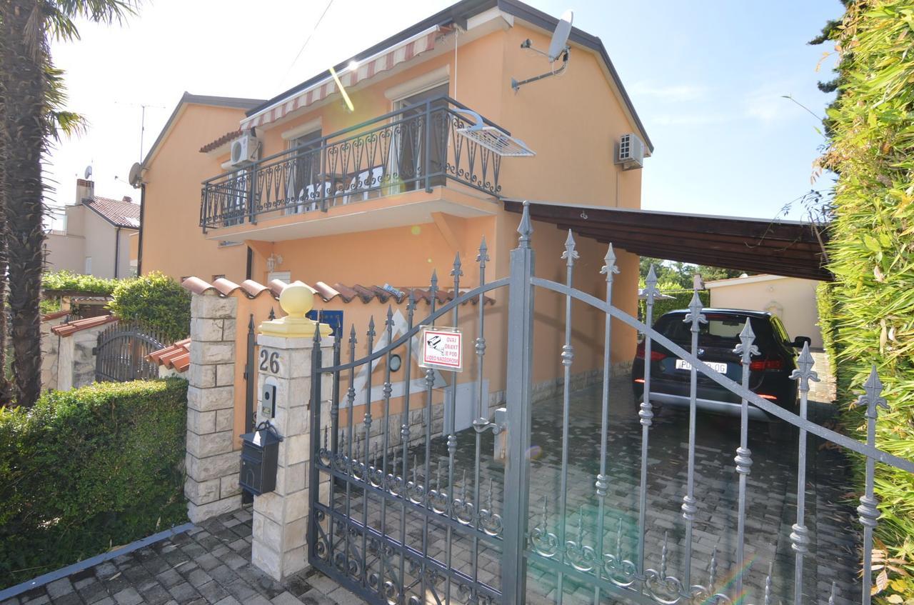 Apartmani Dekovic Materada Пореч Стая снимка