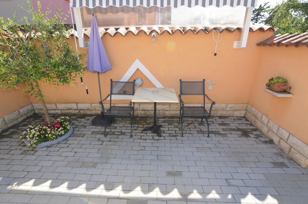 Apartmani Dekovic Materada Пореч Стая снимка