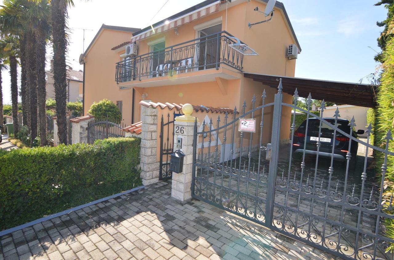 Apartmani Dekovic Materada Пореч Екстериор снимка