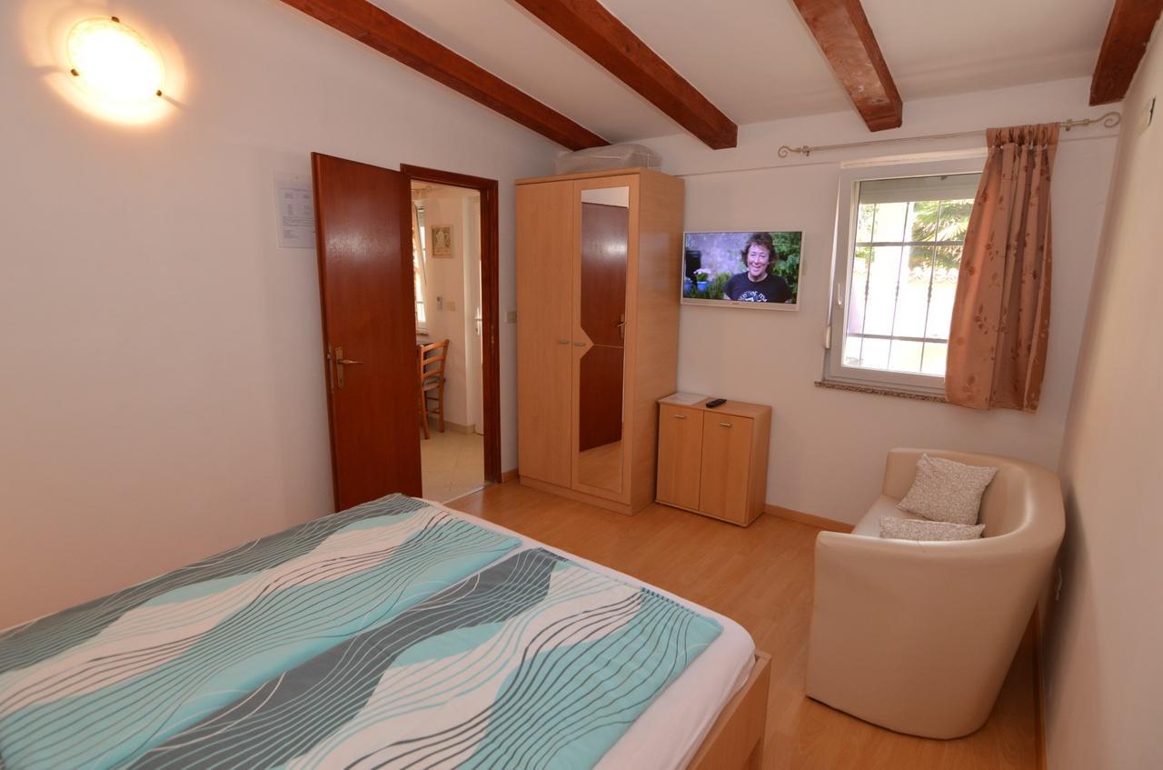 Apartmani Dekovic Materada Пореч Стая снимка